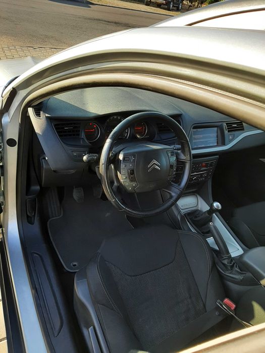 Masina citroen c5
