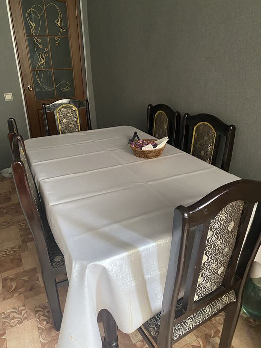 Продам стол со стульями