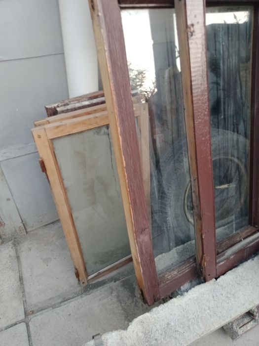 Рамы деревянные для лоджии и балконов и двери со стеклом с рамой .рамо