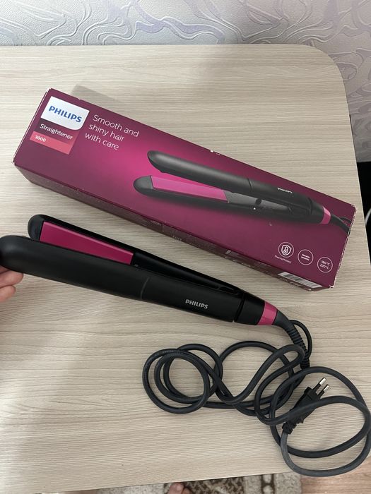 Выпрямитель волос, плойка