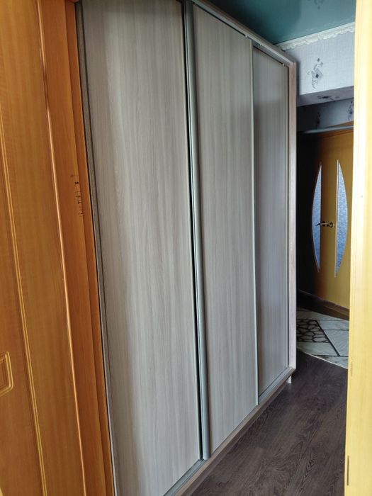 Продам шкаф-купе