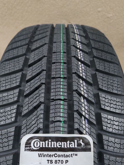 235 40 19 Continental зимна гума нова