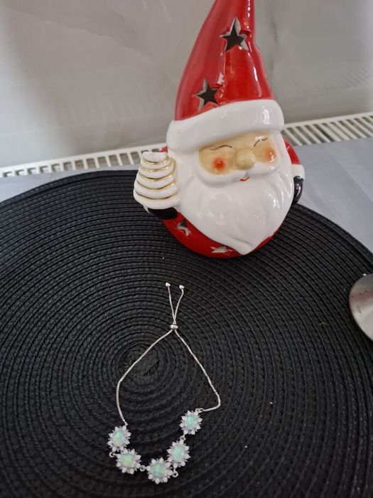 Bratara reglabila cu opal elegantă si usor de purtat