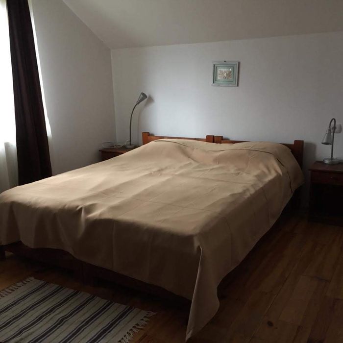 Cazare la Bran- 8 camere-max.18 persoane