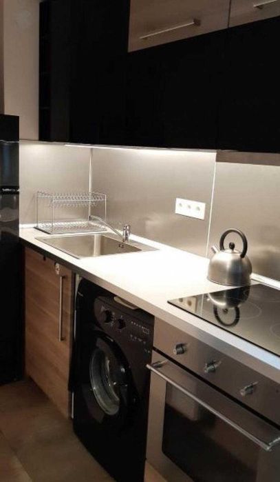 Дава се под наем Двустаен апартамент в София, Център - 57 кв.м за 550 € - Снимка #2