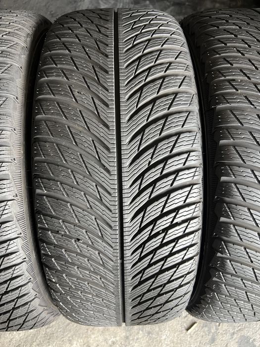 4 anvelope de iarna 235/45/18 Michelin DOT 2022!