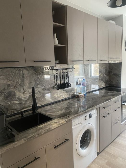 Дава се под наем Едностаен апартамент в София, Банишора - 42 кв.м за 561 € - Снимка #1