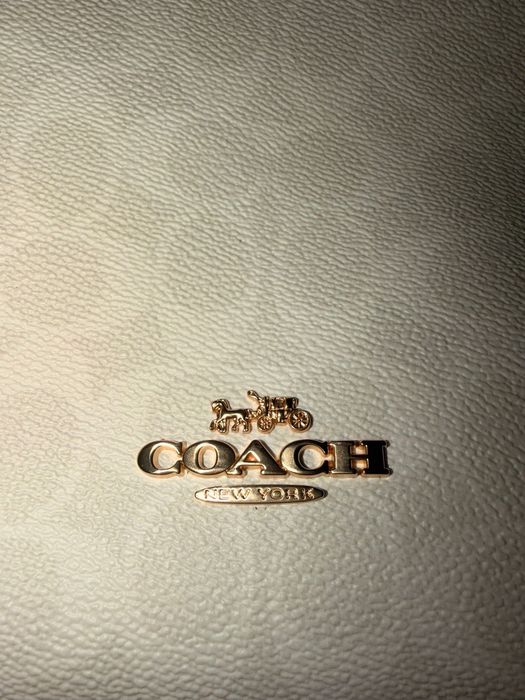Дамска чанта Coach