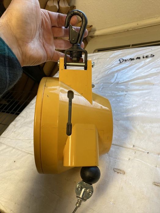 Opritor cadere cu cablu retractabil