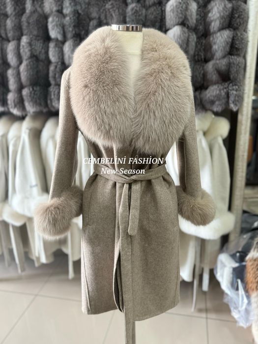 Alpaca si Blana de vulpe. Marimi S si M pe Stoc ! 700 lei !!!