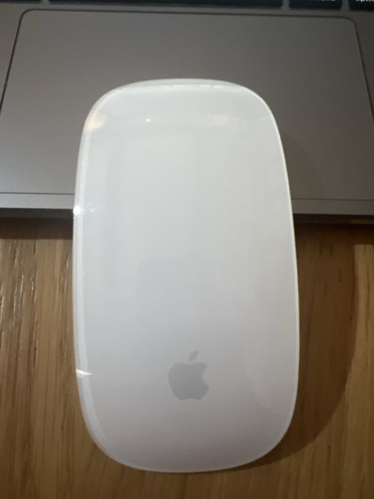 Mac OS, Ноутбук Apple M2