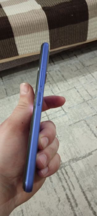 Телефон vivo в рабочем состоянии