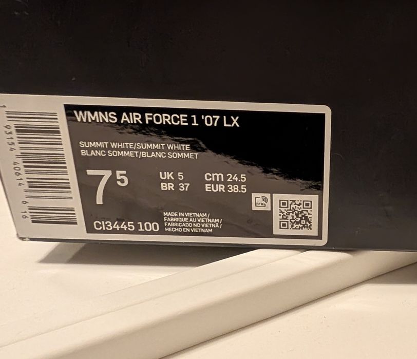 Лимитирани маратонки Nike Air Force 1 07 LX Blueprint