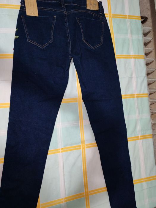 Blugi dama Skinny cu eticheta