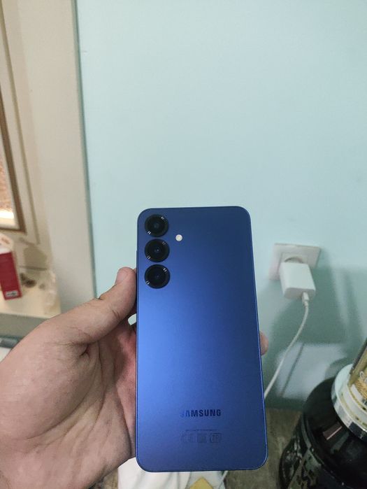 Samsung Galaxy S25+ plus