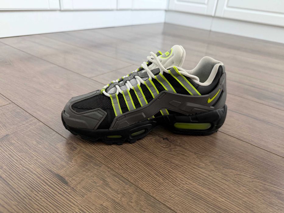 Оригинален! Брутален Nike Air Max 95 NDSTRKT - 40 номер
