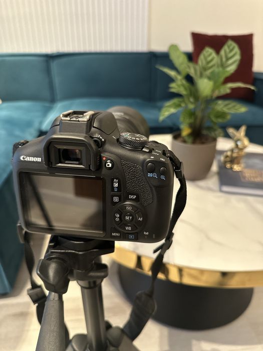 Cannon DSLR 2000D