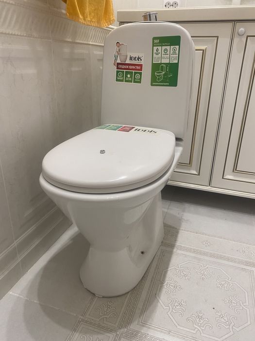 Продается унитаз