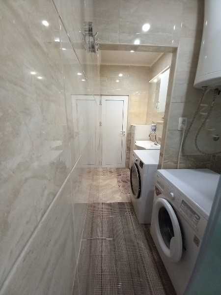 Продава се Тристаен апартамент в Пловдив, Тракия - 92 кв.м за 1631 €/кв.м - Снимка #2