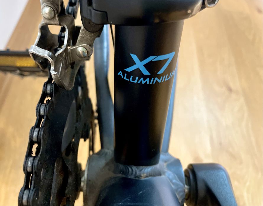 Bicicletă Boardman HYB 8.6