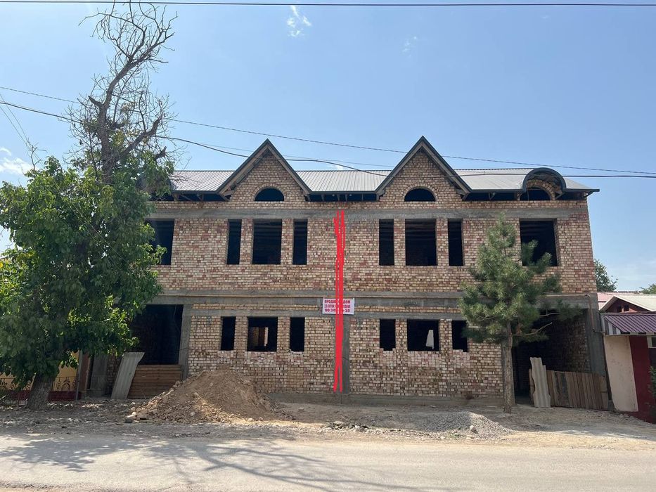 Продается Дом Коробка 
Количество комнат: 7 
Этажность:  2