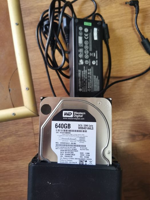 D-Link Dns343 NAS 4 bay diskless