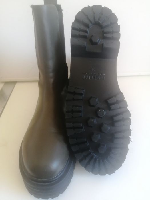 Дамски зимни обувки, номер 39.