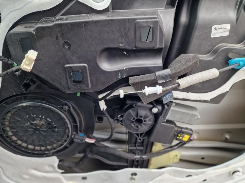 Broasca usa dreapta fata Opel Combo E
