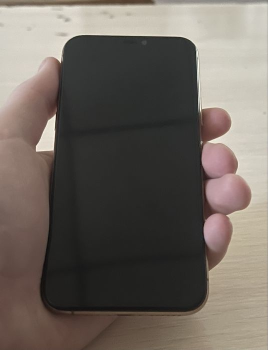 Продам iPhone 11 Pro