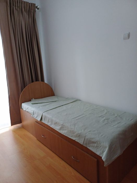 Ofer spre închiriere apartament cu 3 camere!