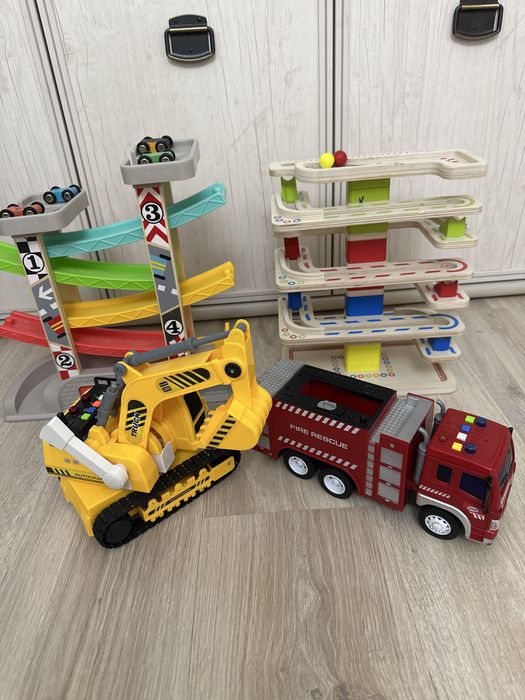 Продам детские игрушки
