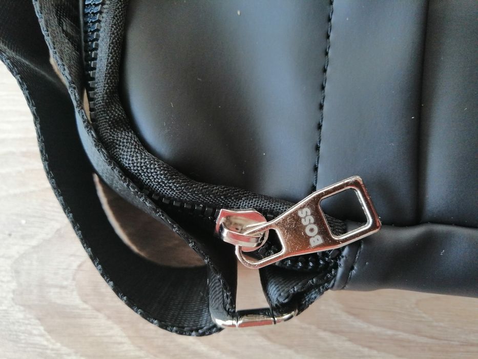 HUGO, EA мъжки чанти