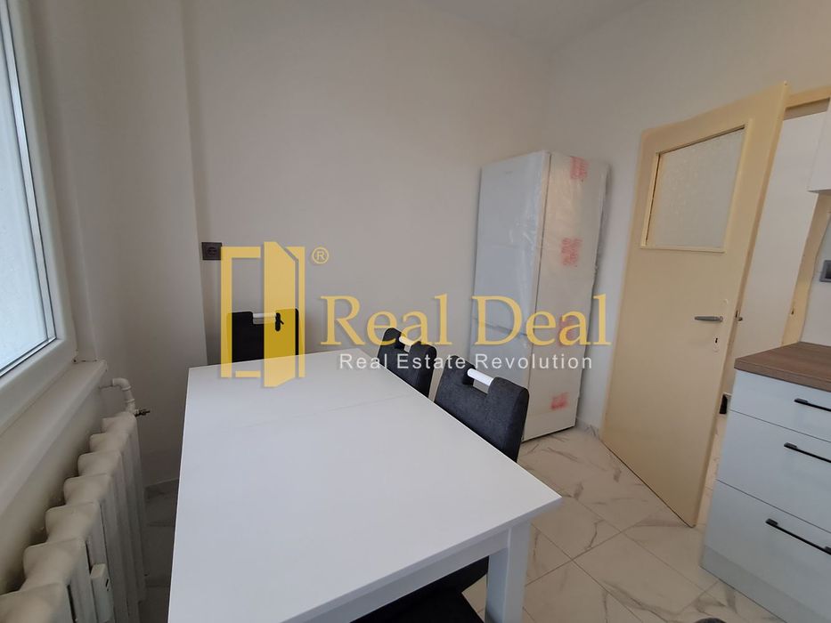 Дава се под наем Двустаен апартамент в София, Гоце Делчев - 66 кв.м за 520 € - Снимка #2