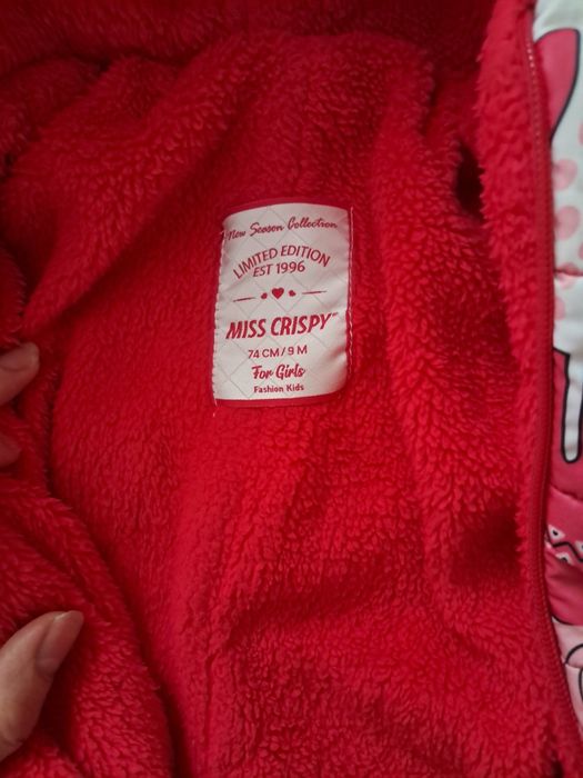 Продавам бебешки космонавт