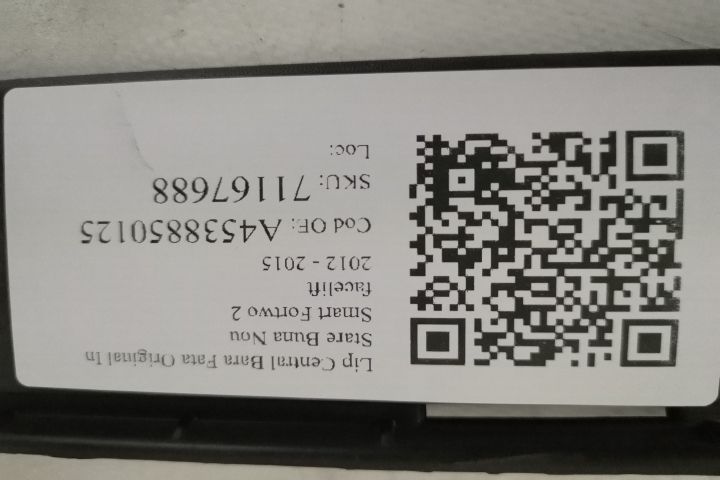 Оригинална предна централна броня в добро състояние, нова / Lip Centra