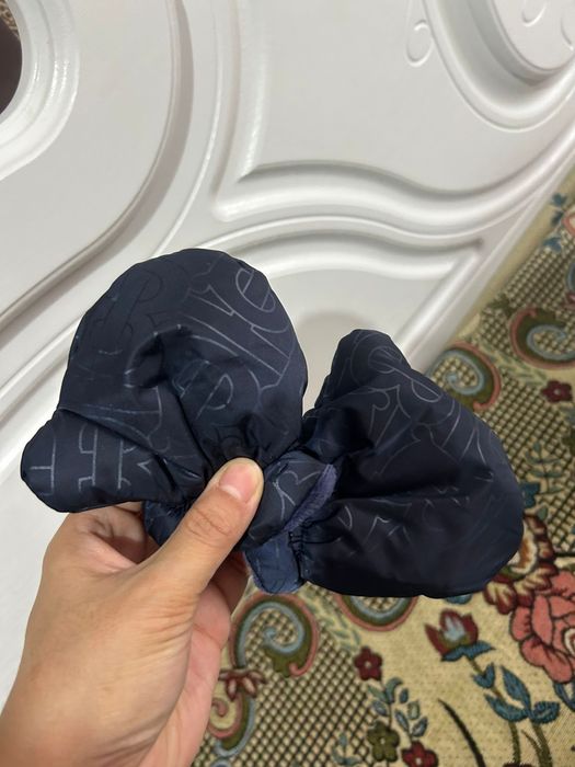 Продается зимний комбинезон для малыша