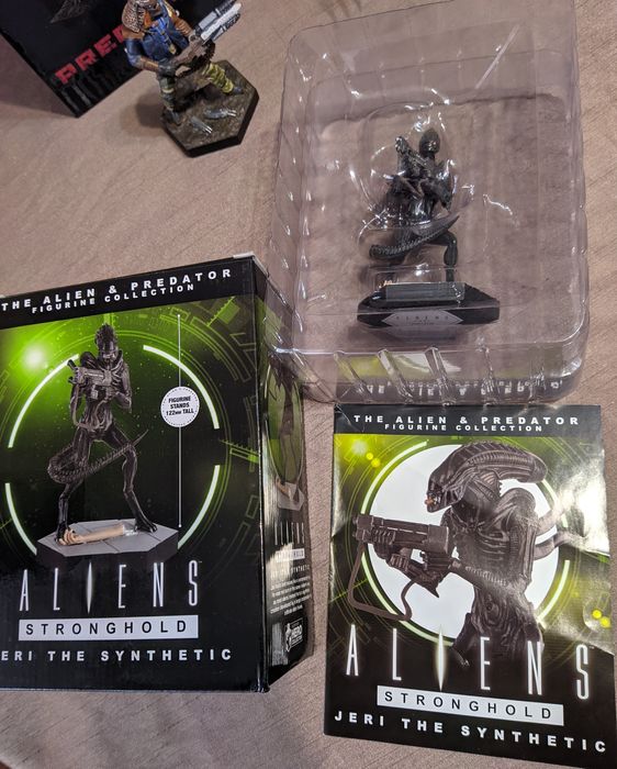 Фигурки The Alien & Predator Figurine Collection Eaglemoss