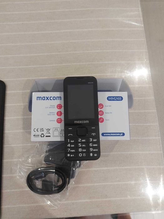 Telefon MAXCOM MM248