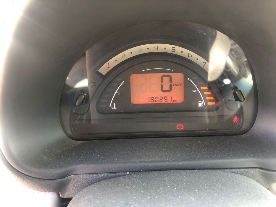 Citroen C3 1,1 Benzina anul 2005