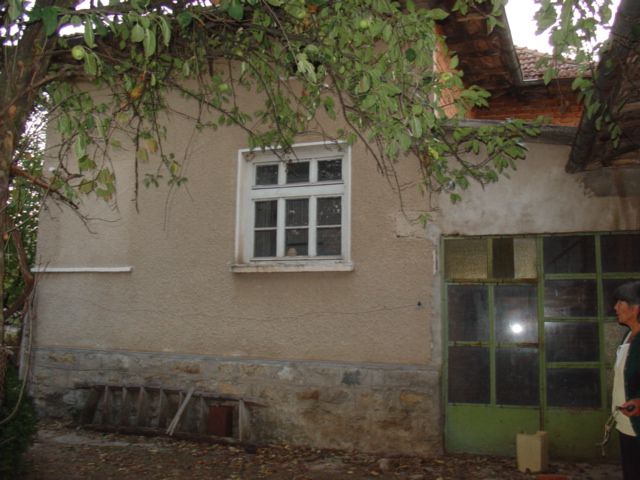 Продава се Къща в с. Черкаски, Област Монтана - 120 кв.м за 85 €/кв.м - Снимка #3