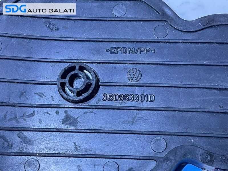Guma Cauciuc Suport Pahar Pahare VW Passat B5.5 2001 - 2005 Cod 3B0863301D