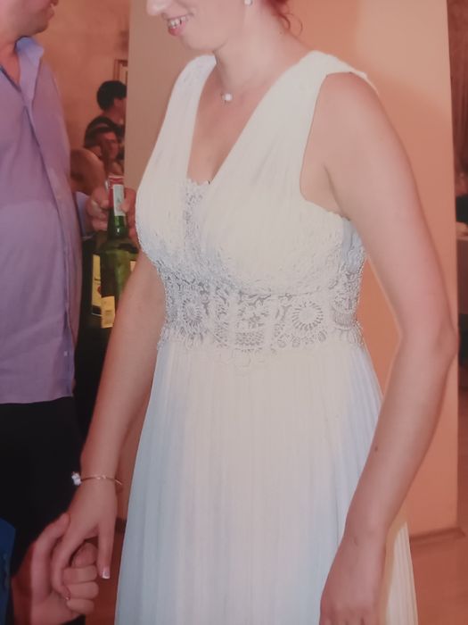 Rochie de mireasa  .