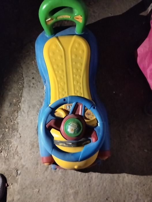 Машинка детская толокар