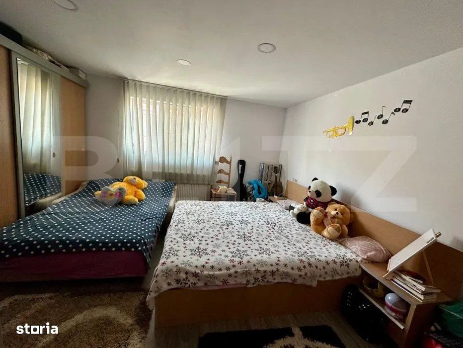 Oportunitate!Casa, 6 camere de vanzare, COMUNA LIVADA, 984 mp teren, p