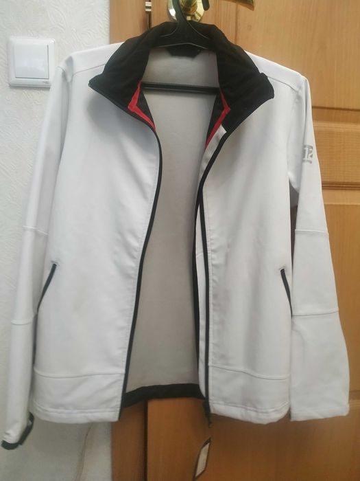 Ветровка-курточка