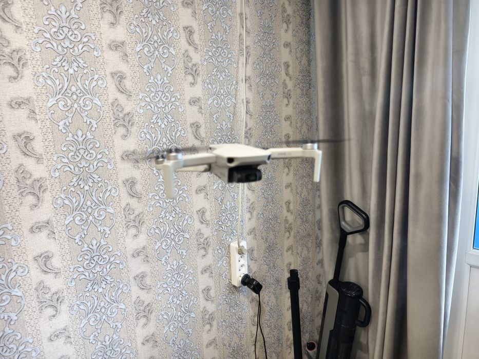 Дрон DJI Mini 4K
