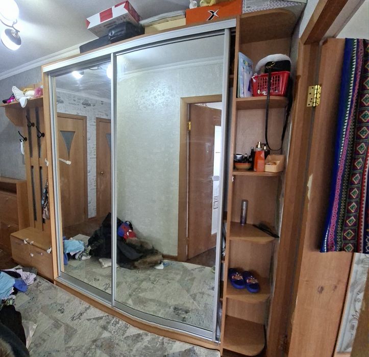 Шкаф для прихожей