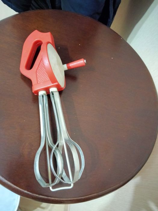 Мясорубки, самовар,мантоварка,астау.