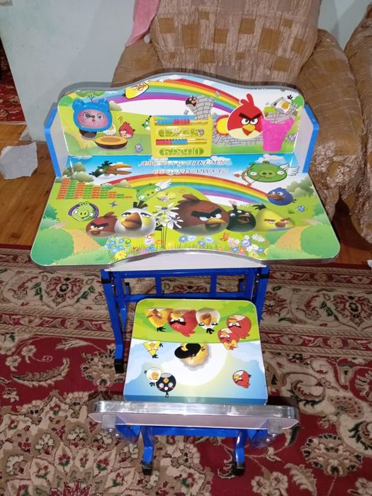 Продам парты для девочек и мальчиков  по 15000