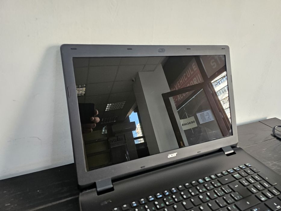 Acer E5 721 series AMD A4 Zeus Amanet 8136